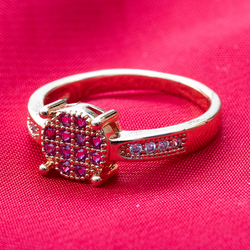 Pink Zircoon Studded Ring Golden